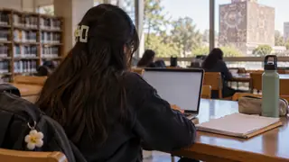Jóvenes Escribiendo el Futuro, escena ilustrativa.