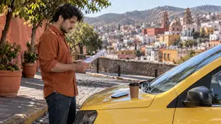 Multas de tránsito en Guanajuato, escena ilustrativa.